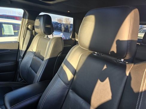 Certified 2017 Jeep Grand Cherokee Limited w/ Trailer Tow Group IV image 6