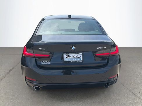 Used 2024 BMW 330i xDrive Sedan w/ Convenience Package image 5