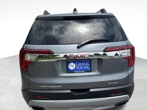 Used 2022 GMC Acadia SLT w/ Technology Package AWD/4WD image 5
