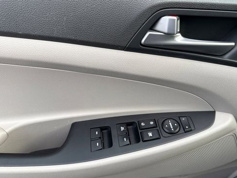 Used 2016 Hyundai Tucson SE w/ Option Group 02 image 12