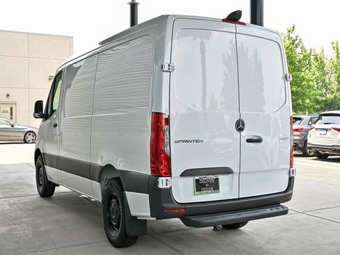 New 2025 Mercedes-Benz Sprinter 2500 image 4