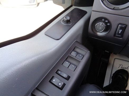 Used 2012 Ford F250 XL w/ PWR Equipment Group AWD/4WD image 11
