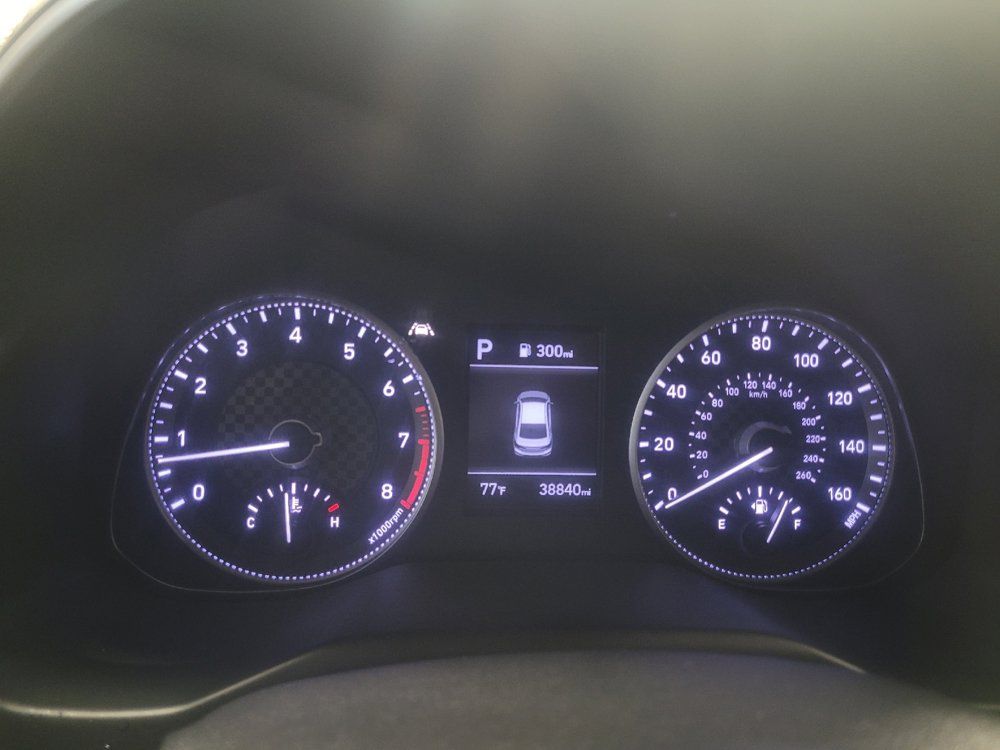 Used 2020 Hyundai Elantra SE FWD image 23