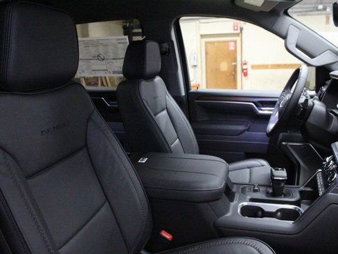 New 2026 GMC Sierra 1500 Denali w/ Technology Package image 11