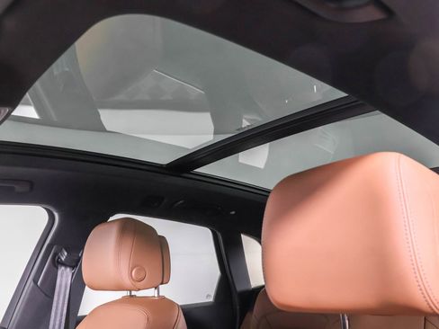 Used 2022 Audi Q5 2.0T Premium w/ Convenience Package image 11