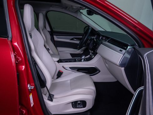 Used 2021 Jaguar F-PACE R-Dynamic S image 11