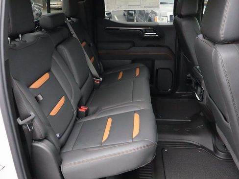 New 2026 GMC Sierra 1500 AT4 w/ AT4 Premium Package AWD/4WD image 24
