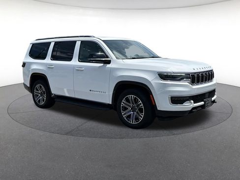 Used 2023 Jeep Wagoneer 4WD w/ Premium Group I image 8
