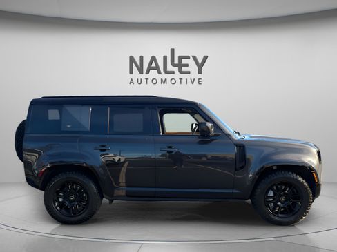 Used 2023 Land Rover Defender 110 X-Dynamic SE image 6