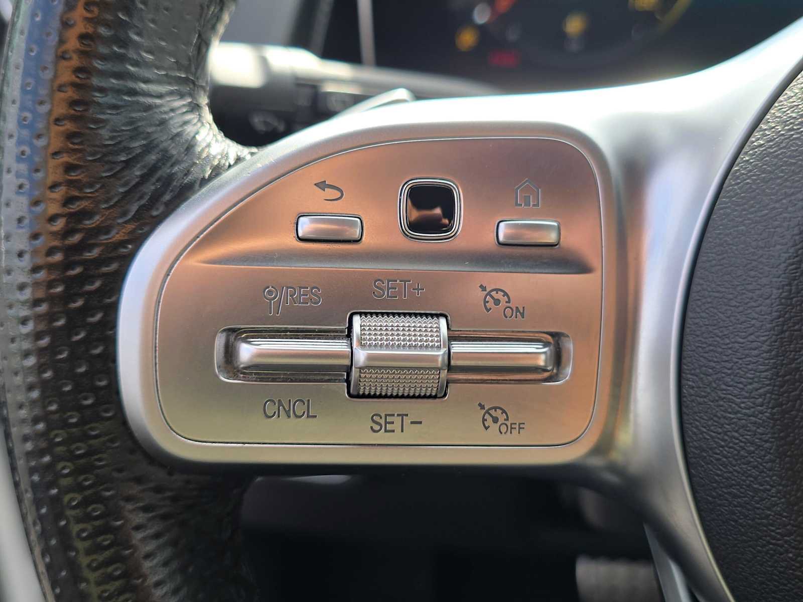 Used 2021 Mercedes-Benz GLB 250 image 27