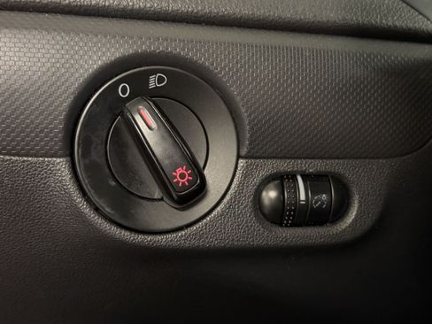 Used 2012 Volkswagen Jetta Sedan FWD image 29