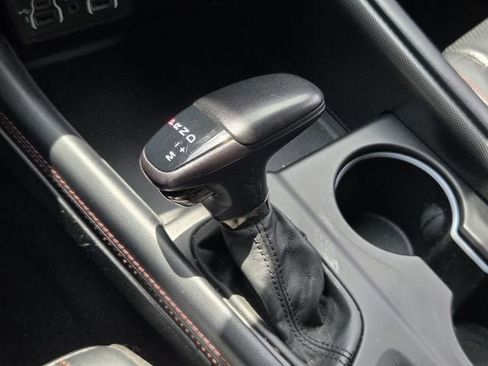 Used 2024 Dodge Durango GT RWD image 17