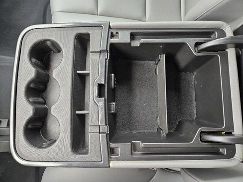 Used 2019 Chevrolet Silverado 2500 W/T AWD/4WD image 43