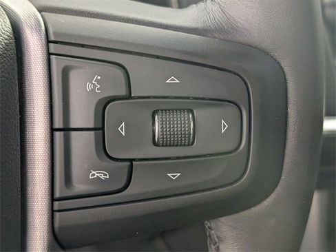 Used 2023 GMC Yukon SLT image 18