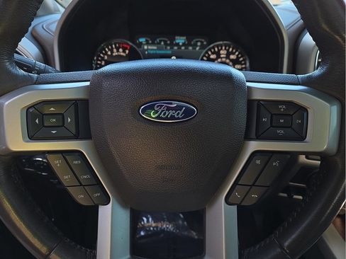 Used 2018 Ford F150 King Ranch w/ Equipment Group 601A Luxury AWD/4WD image 19