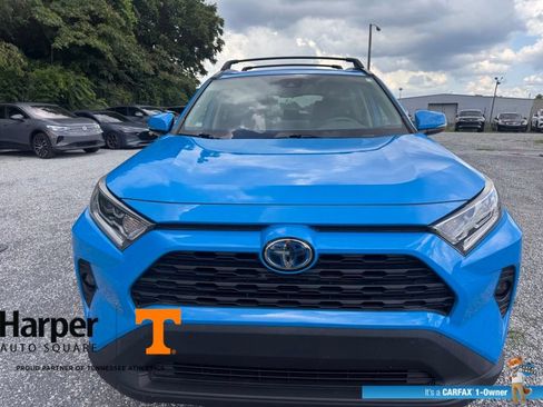 Used 2021 Toyota RAV4 XLE w/ Convenience Package AWD/4WD image 8