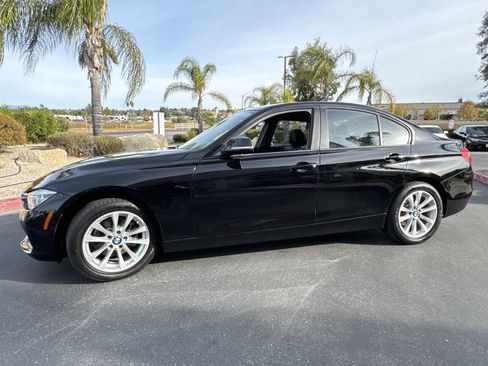 Used 2018 BMW 320i Sedan image 13