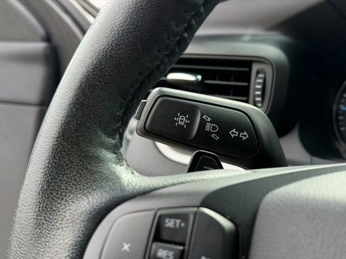 Used 2020 Ford Explorer XLT image 36