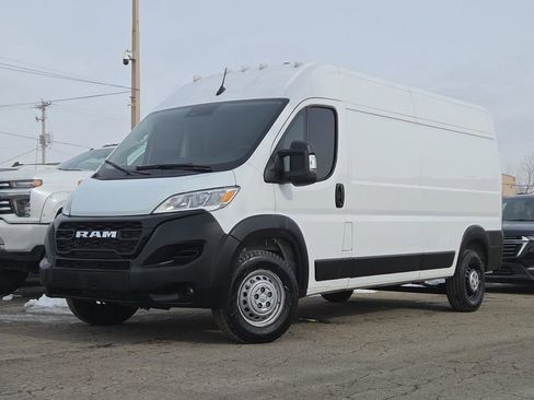 Used 2024 RAM ProMaster 2500 image 2