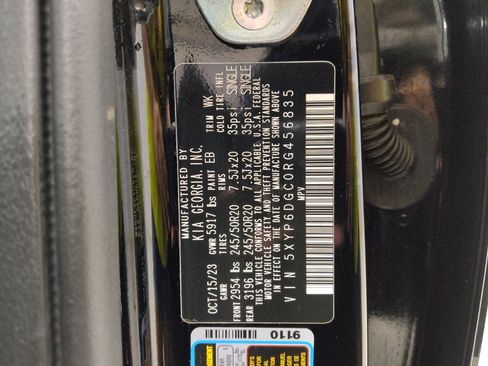 Used 2024 Kia Telluride S AWD/4WD image 33