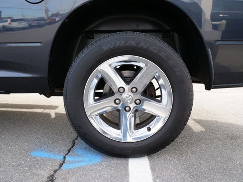 Used 2014 RAM 1500 Express image 11