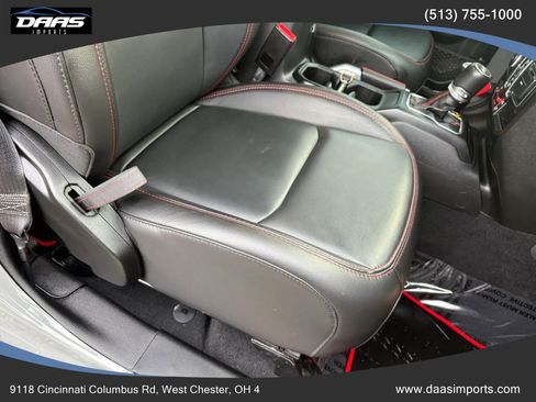 Used 2022 Jeep Wrangler Unlimited Rubicon w/ Cold Weather Group image 38