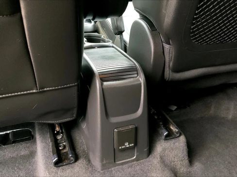 Used 2018 Buick Encore Essence image 35