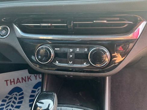 Used 2025 Buick Envista Sport Touring w/ Convenience I Package FWD image 25