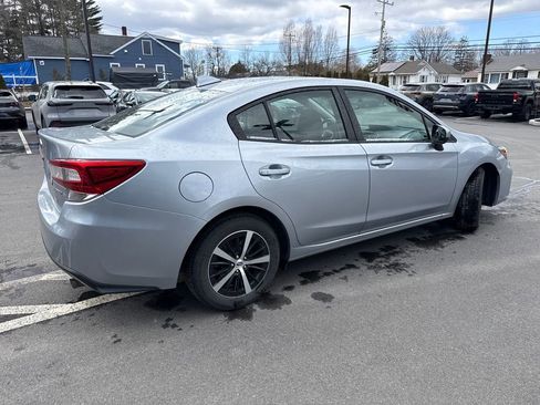 Used 2019 Subaru Impreza 2.0i Premium image 5
