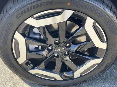 New 2025 Kia Telluride S image 14