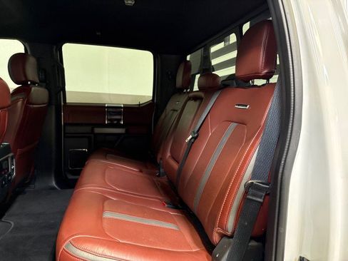 Used 2022 Ford F350 Platinum w/ FX4 Off-Road Package image 38