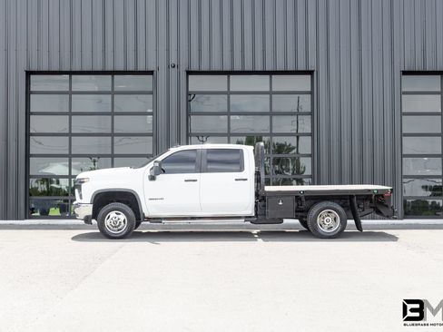 Used 2021 Chevrolet Silverado 3500 W/T w/ WT Convenience Package AWD/4WD image 1