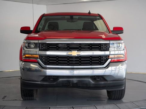 Used 2017 Chevrolet Silverado 1500 LT AWD/4WD image 2