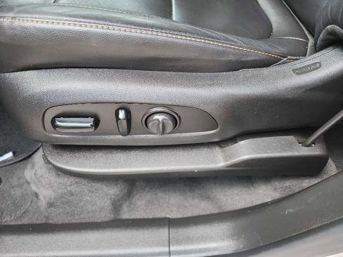 Used 2020 Chevrolet Traverse LT w/ LT Premium Package FWD image 17