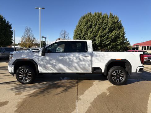 Used 2022 GMC Sierra 2500 AT4 image 9