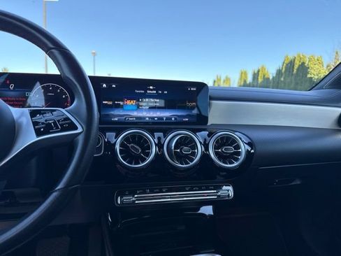 Used 2025 Mercedes-Benz CLA 250 4MATIC image 20