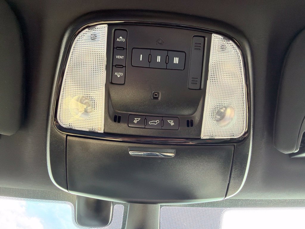 Used 2024 Dodge Durango GT AWD/4WD image 40