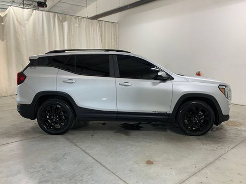 Used 2022 GMC Terrain SLE w/ Driver Convenience Package AWD/4WD image 27