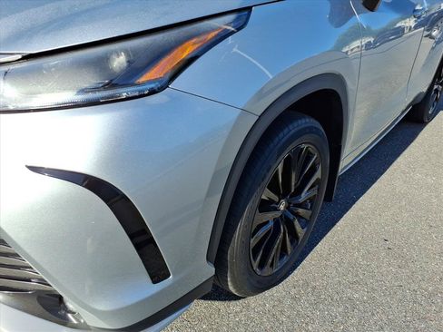 Used 2023 Toyota Highlander XSE AWD/4WD image 8