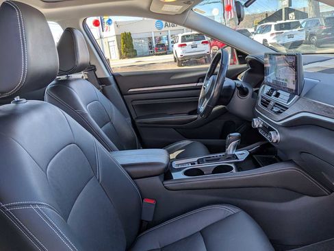 Used 2023 Nissan Altima 2.5 SL FWD image 26