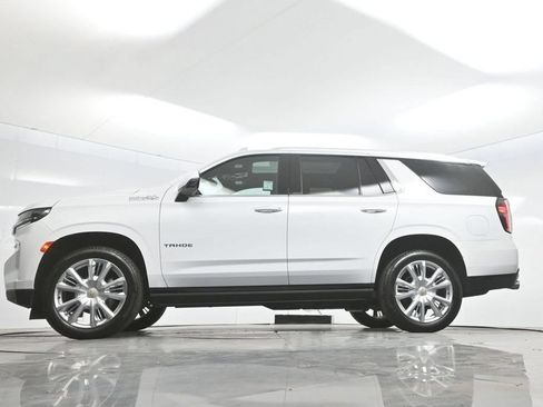 Used 2022 Chevrolet Tahoe High Country w/ Premium Package 2 AWD/4WD image 7