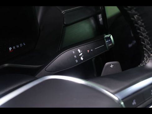 Used 2025 GMC Acadia Elevation FWD image 27