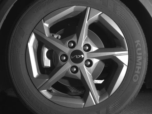 Used 2025 Kia K4 LXS image 12