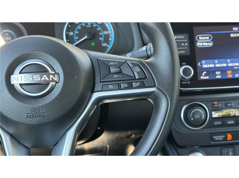 Used 2025 Nissan Leaf S FWD image 27