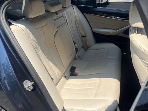 Used 2019 BMW 540i xDrive w/ Luxury Seating Package AWD/4WD image 14
