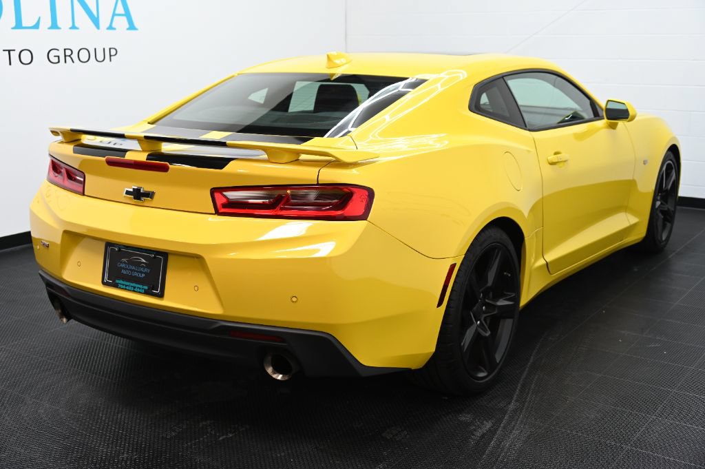 Used 2018 Chevrolet Camaro SS RWD image 3