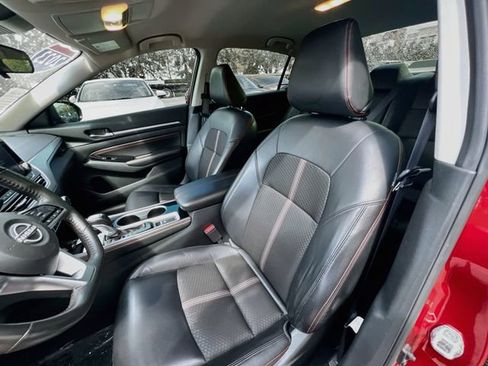 Used 2023 Nissan Altima 2.5 SR AWD/4WD image 10