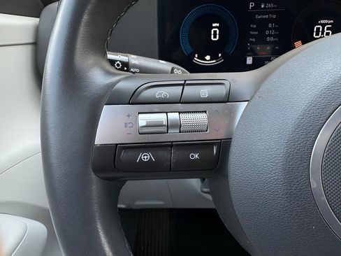Certified 2024 Hyundai Kona SEL AWD/4WD image 24