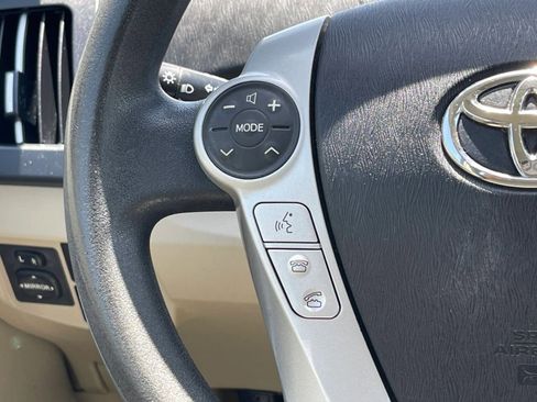 Used 2010 Toyota Prius Three image 25