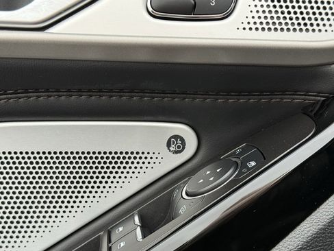 Used 2023 Ford Explorer Platinum w/ Technology Package image 37